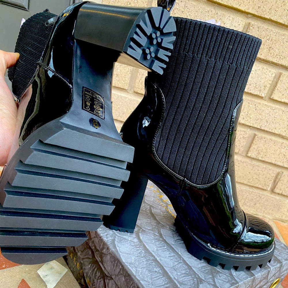 Dead stock sold out - brand new Dollskill combat boots platform / black / size 9